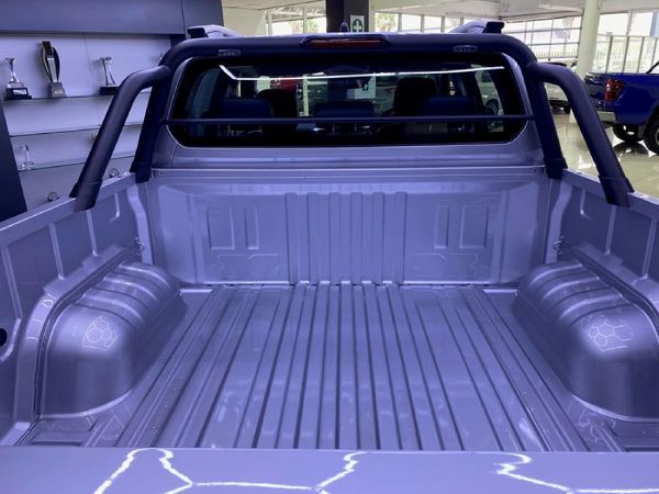 2026-Peugeot-Landtrek-19D-Allure-Double-Cab-Auto image:11