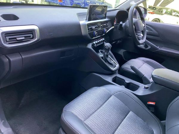 2026-Peugeot-Landtrek-19D-Allure-Double-Cab-Auto image:14