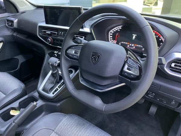 2026-Peugeot-Landtrek-19D-Allure-Double-Cab-Auto image:6