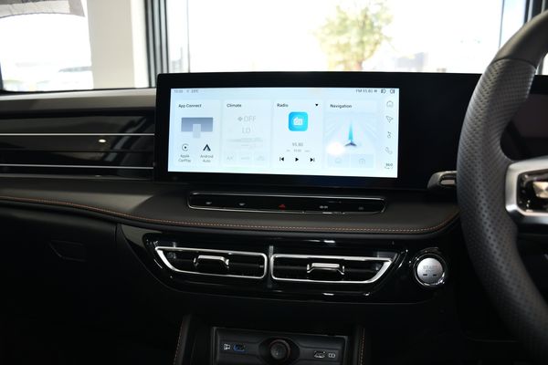 2026-MG-HS-15T-Luxury-Auto image:15