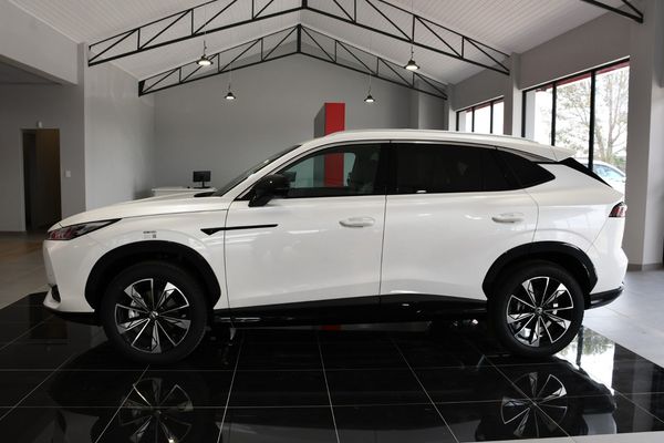 2026-MG-HS-15T-Luxury-Auto image:8