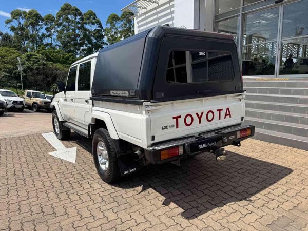 2019-Toyota-Land-Cruiser-79-45-D-Double-Cab image:15