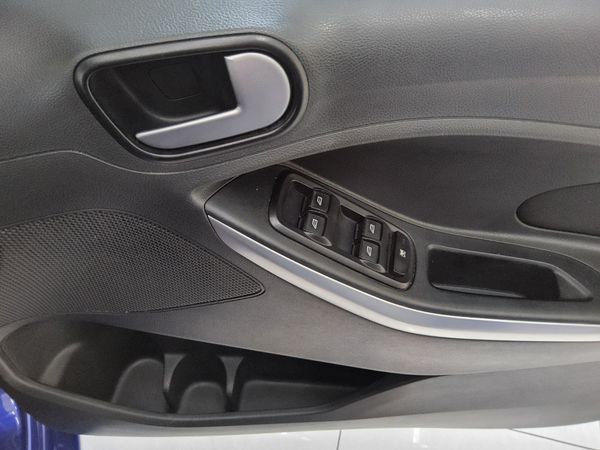 2021-Ford-Figo-15Ti-VCT-Trend-5-dr image:9