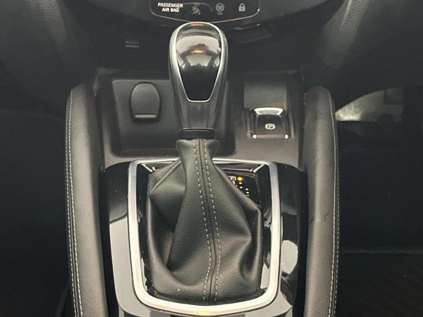 2020-Nissan-Qashqai-12-Tekna-Auto image:10
