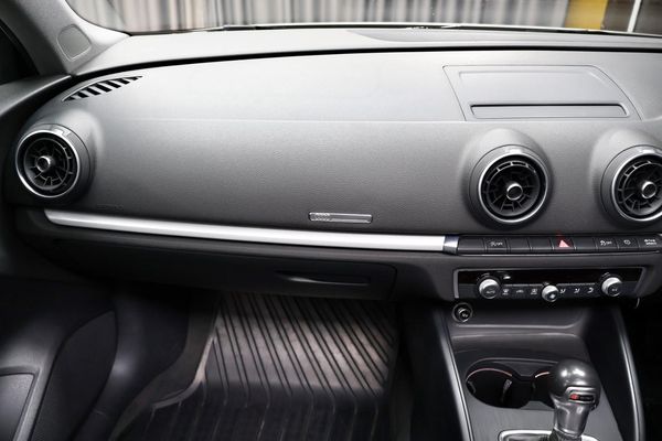 2020-Audi-A3-Sedan-10-TFSI-Auto-30-TFSI image:11