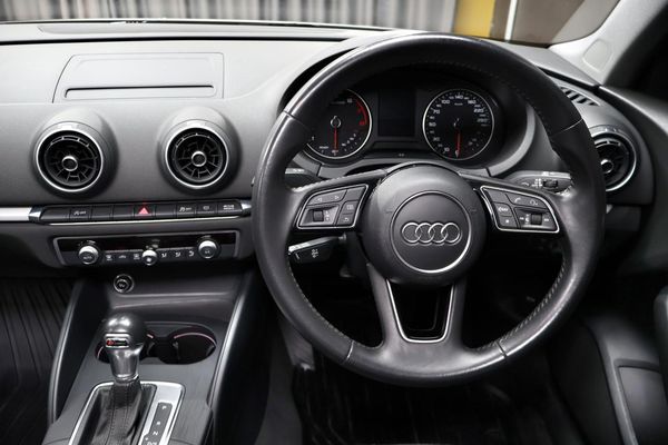 2020-Audi-A3-Sedan-10-TFSI-Auto-30-TFSI image:7
