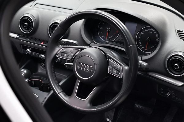 2020-Audi-A3-Sedan-10-TFSI-Auto-30-TFSI image:8