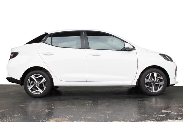 2025-Hyundai-Grand-i10-12-Fluid-Sedan image:7