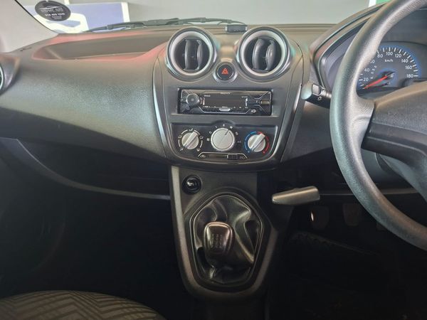 2018-Datsun-Go-12-Mid image:12