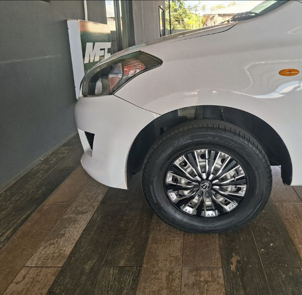 2018-Datsun-Go-12-Mid image:7