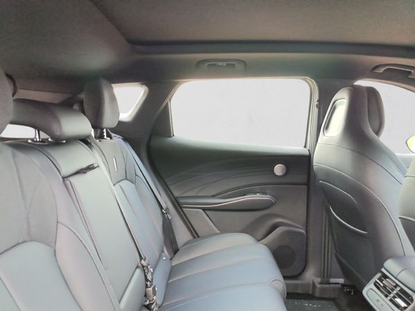 2026-Omoda-C7-16T-Luxury image:8