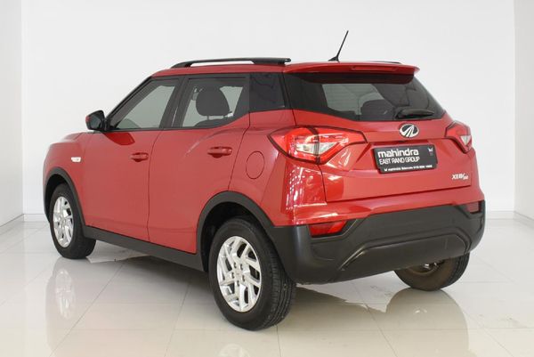 2022-Mahindra-XUV-300-15D-W6 image:1