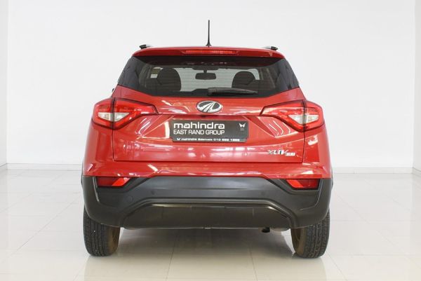2022-Mahindra-XUV-300-15D-W6 image:2