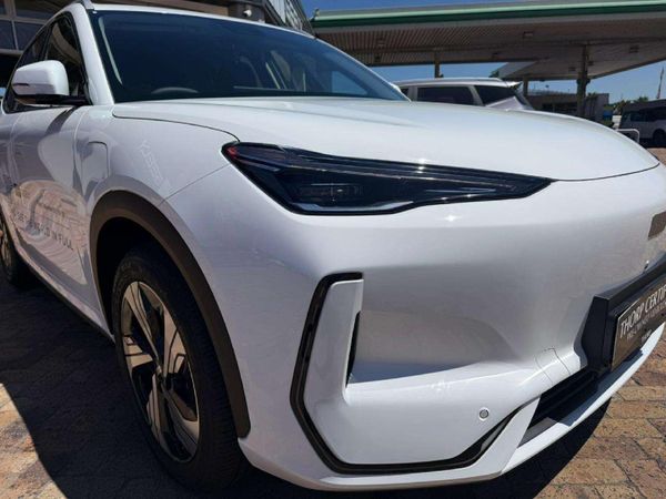 2026-Geely-E5-Apex image:1