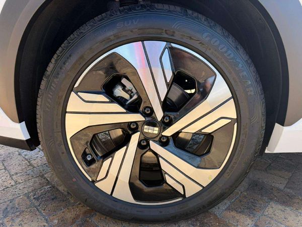 2026-Geely-E5-Apex image:5