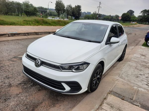 2023-Volkswagen-Polo-10-TSI-Life image:2