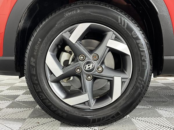 2022-Hyundai-Venue-10-TGDI-Fluid-Auto image:4
