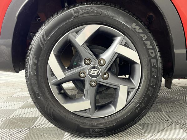 2022-Hyundai-Venue-10-TGDI-Fluid-Auto image:7