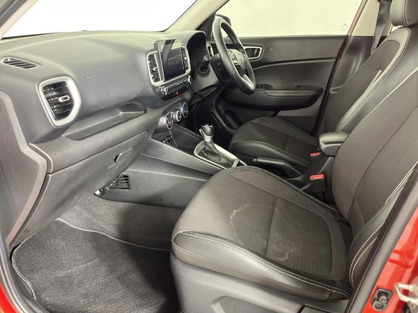2022-Hyundai-Venue-10-TGDI-Fluid-Auto image:8
