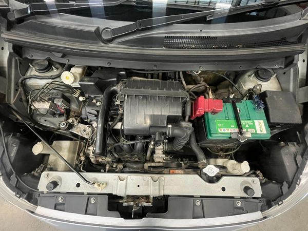 2014-Mitsubishi-Mirage-12-GLX image:9