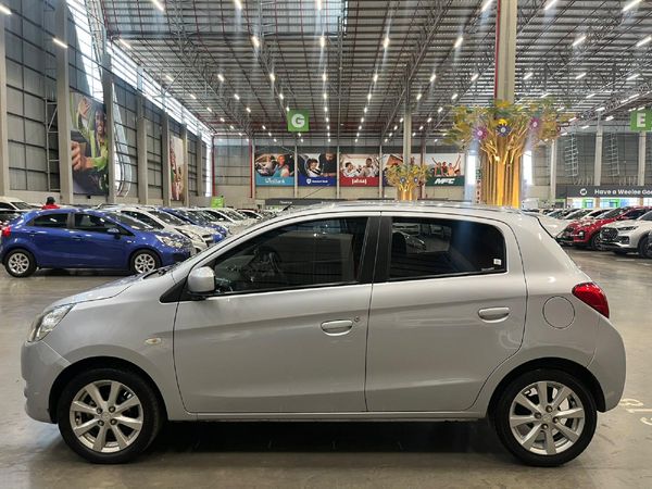 2014-Mitsubishi-Mirage-12-GLX image:3