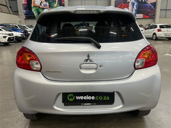 2014-Mitsubishi-Mirage-12-GLX image:5