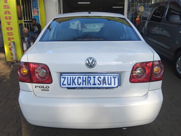 2012-Volkswagen-Polo-Vivo-14-Trendline image:14
