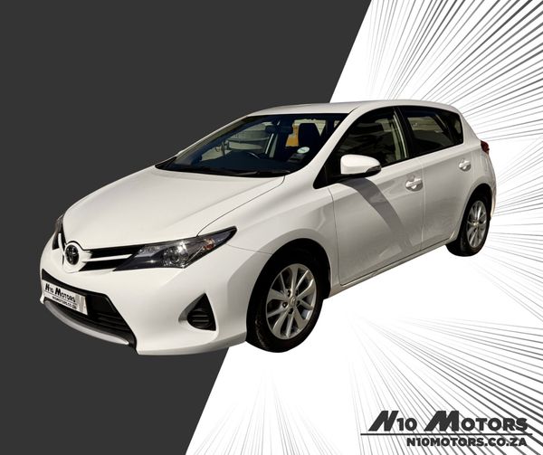 2014-Toyota-Auris-16-XI image:1