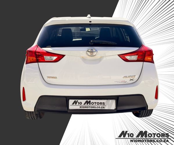 2014-Toyota-Auris-16-XI image:3