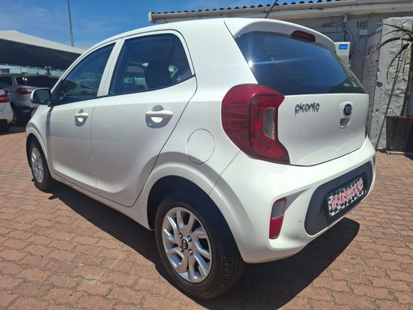 2021-Kia-Picanto-10-Style image:11