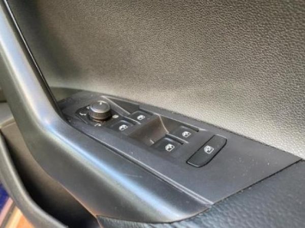 2023-Volkswagen-Taigo-10-TSI-Life-Auto image:24