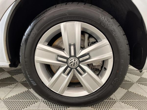 2016-Volkswagen-Caravelle-T6-20-BiTDI-Comfortline-Auto-4Motion image:6
