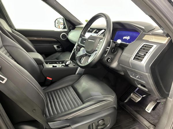 2021-Land-Rover-Discovery-30-TD-SE-R-Dynamic-D300 image:9