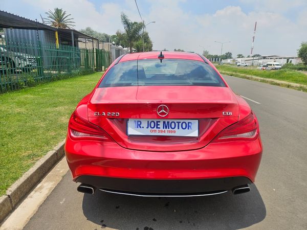 2015-Mercedes-Benz-CLA-220-CDI-Auto image:8