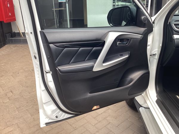 2019-Mitsubishi-Pajero-Sport-24D-Auto image:10