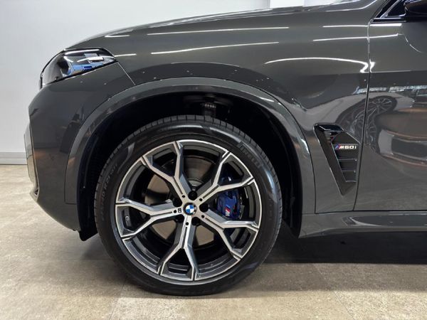 2025-BMW-X5-M60i image:6