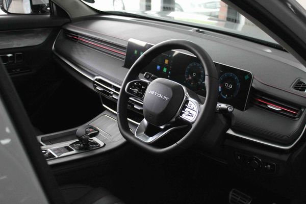 2026-Jetour-Dashing-15T-Momentum image:9