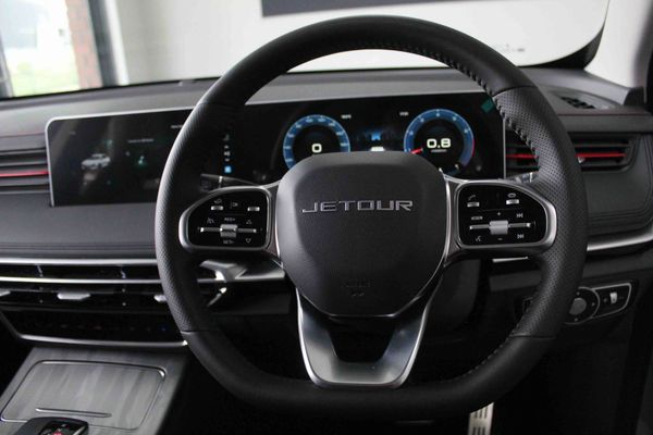 2026-Jetour-Dashing-15T-Momentum image:10