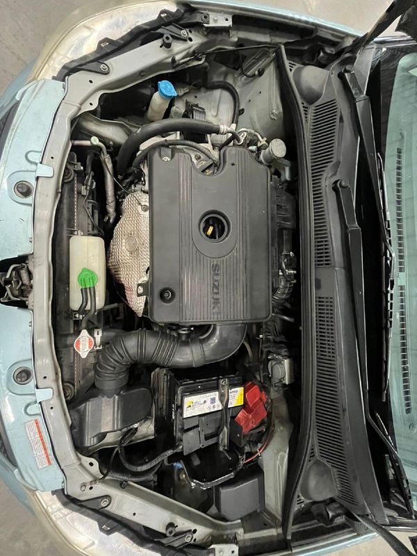 2010-Suzuki-SX4-20 image:9