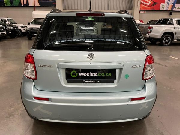 2010-Suzuki-SX4-20 image:5