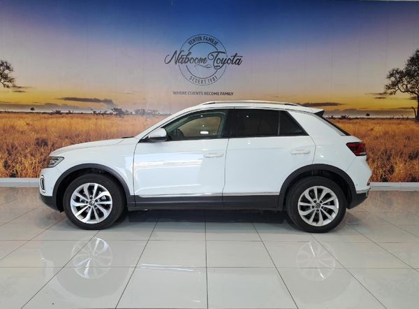 2023-Volkswagen-T-Roc-14-TSI-Design-Auto image:2