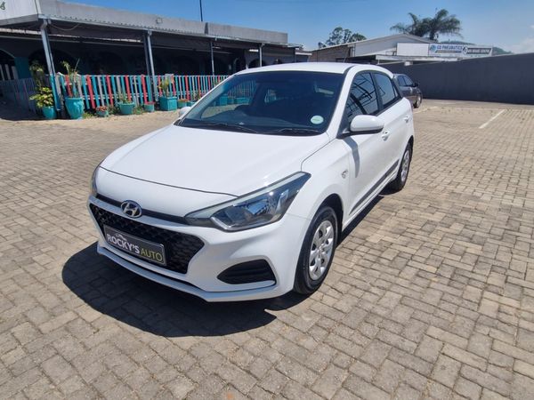 2021-Hyundai-i20-12-Motion image:1