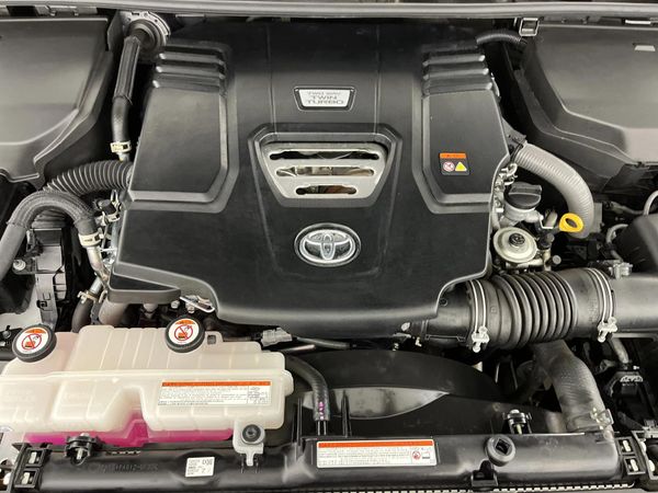 2023-Toyota-Land-Cruiser-300-V6-33-D-ZX image:13