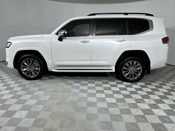 2023-Toyota-Land-Cruiser-300-V6-33-D-ZX image:19