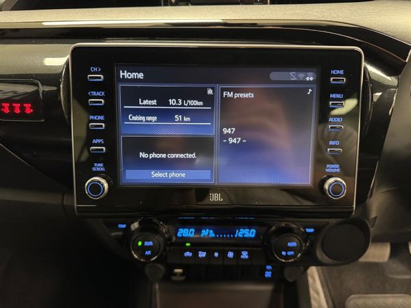 2026-Toyota-Hilux-28-GD-6-RB-Legend-RS-Auto-Double-Cab-mHev image:12