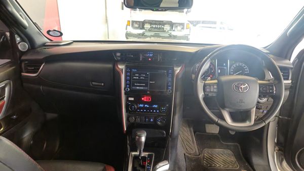 2023-Toyota-Fortuner-28-GD-6-4x4-VX-Auto image:16