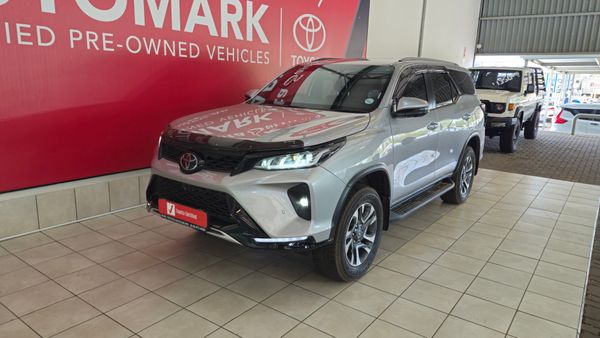 2023-Toyota-Fortuner-28-GD-6-4x4-VX-Auto image:1