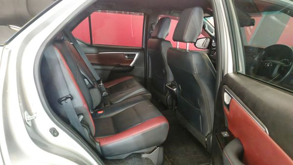 2023-Toyota-Fortuner-28-GD-6-4x4-VX-Auto image:19