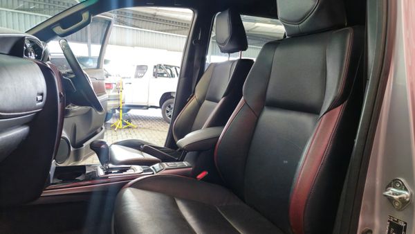 2023-Toyota-Fortuner-28-GD-6-4x4-VX-Auto image:20
