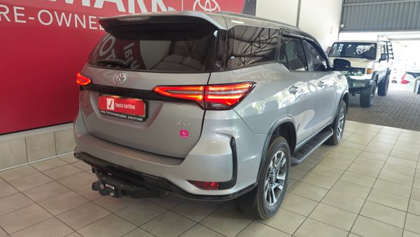 2023-Toyota-Fortuner-28-GD-6-4x4-VX-Auto image:5